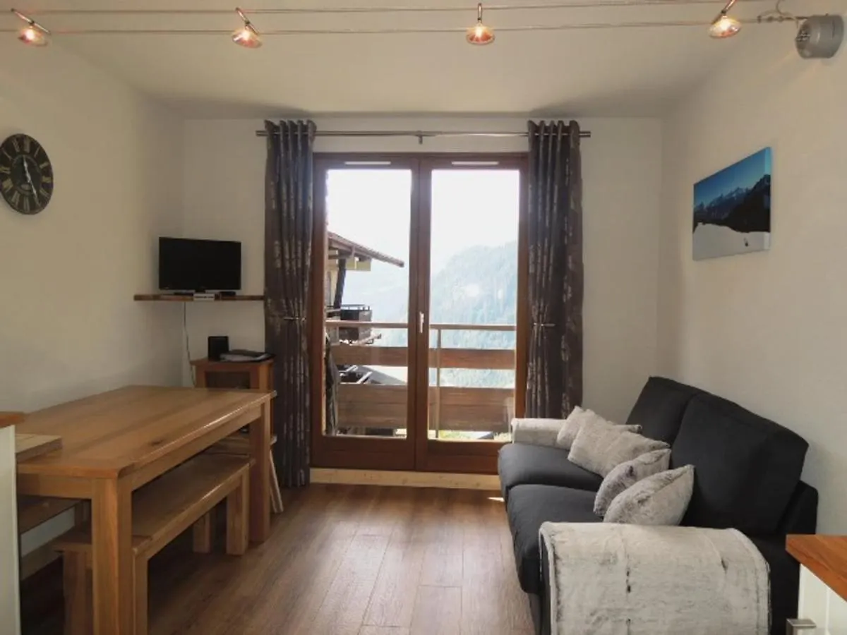 Chalet Cosy Pour 4 Pers. Avec Balcon A Chatel - Fr-1-198-159 France