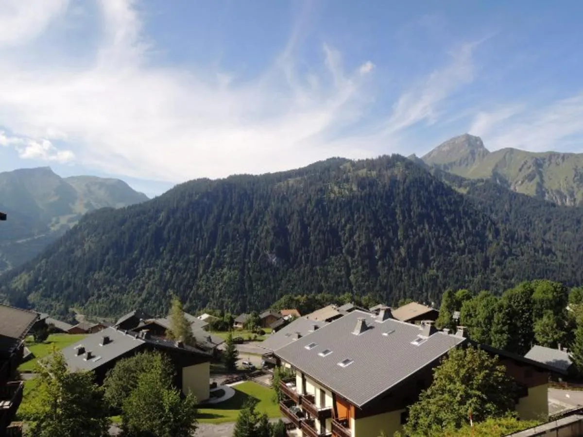 Chalet Cosy Pour 4 Pers. Avec Balcon A Chatel - Fr-1-198-159 Apartment